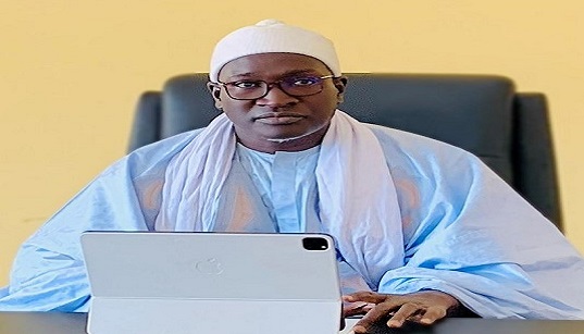 La ville sainte de Touba étrenne son premier Docteur Honoris Causa : Serigne Ahmed Badawi Mbacké, distingué par l’université internationale Éphrata d’Abidjan.