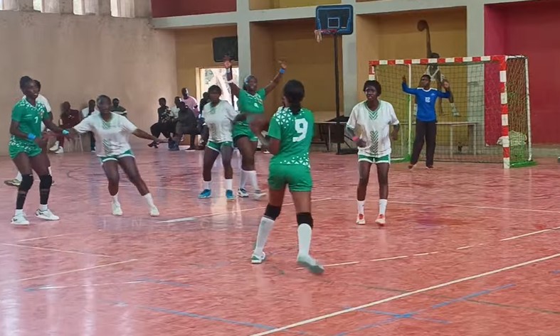 Coupe du Sénégal de Handball (Dames) : Yeumbeul HBC en demi-finale après une belle victoire contre Diadji SARR HBC de Saint-Louis